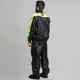 CONJUNTO-CAPA-DE-CHUVA-CALIFORNIA-NEON-PRETO-AMARELO-02